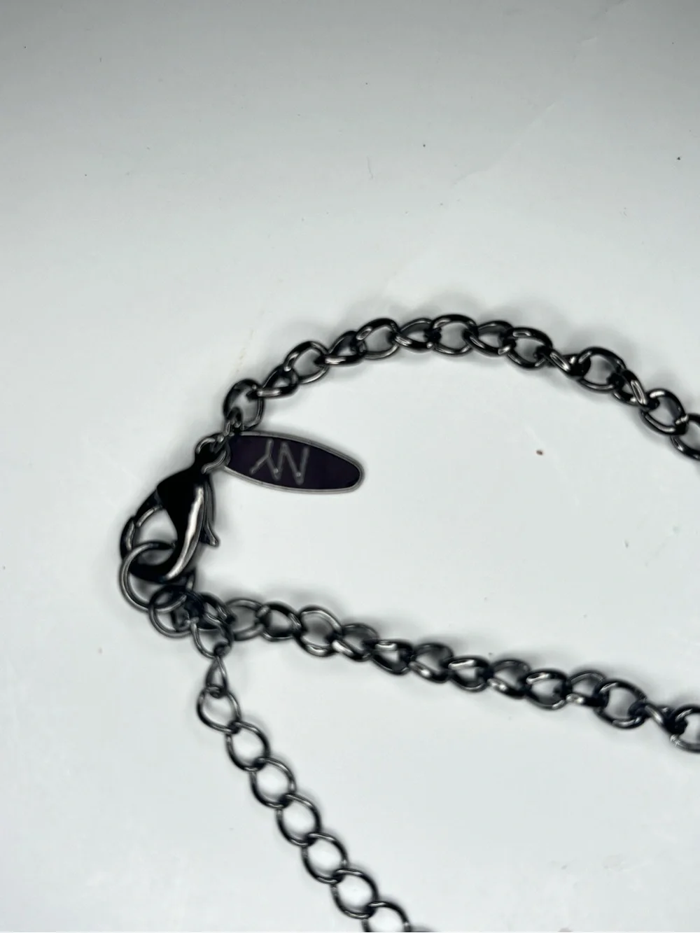 NY Womens Charm Pendant Necklace 38” Gunmetal Chain Costume Jewelry